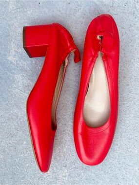 Everlane The Italian Leather Day Heel Ballet Pumps in Coral Red